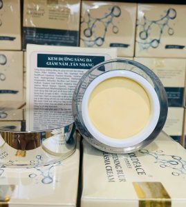 Kem Dưỡng Da Mờ Nám Goldface GF04.